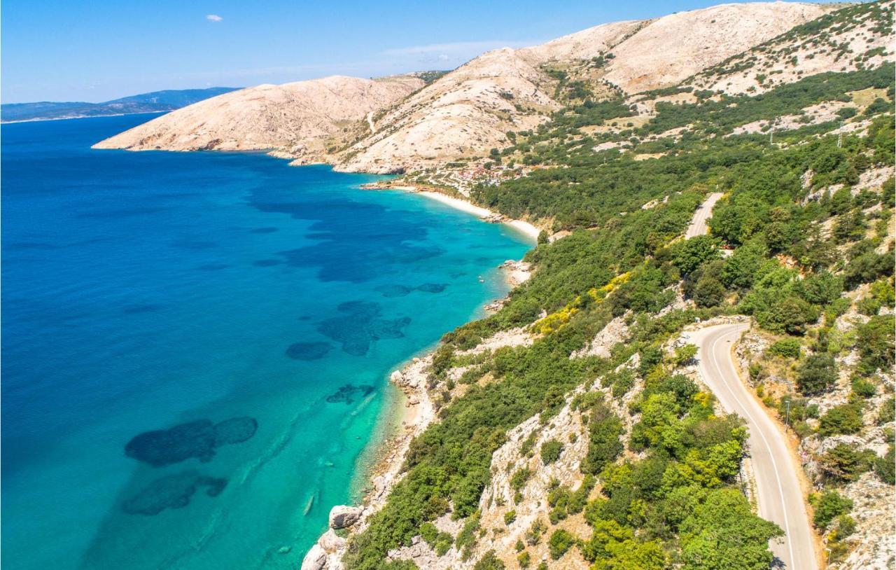Nice Apartment In Stara Baska 1 With Wifi Extérieur photo