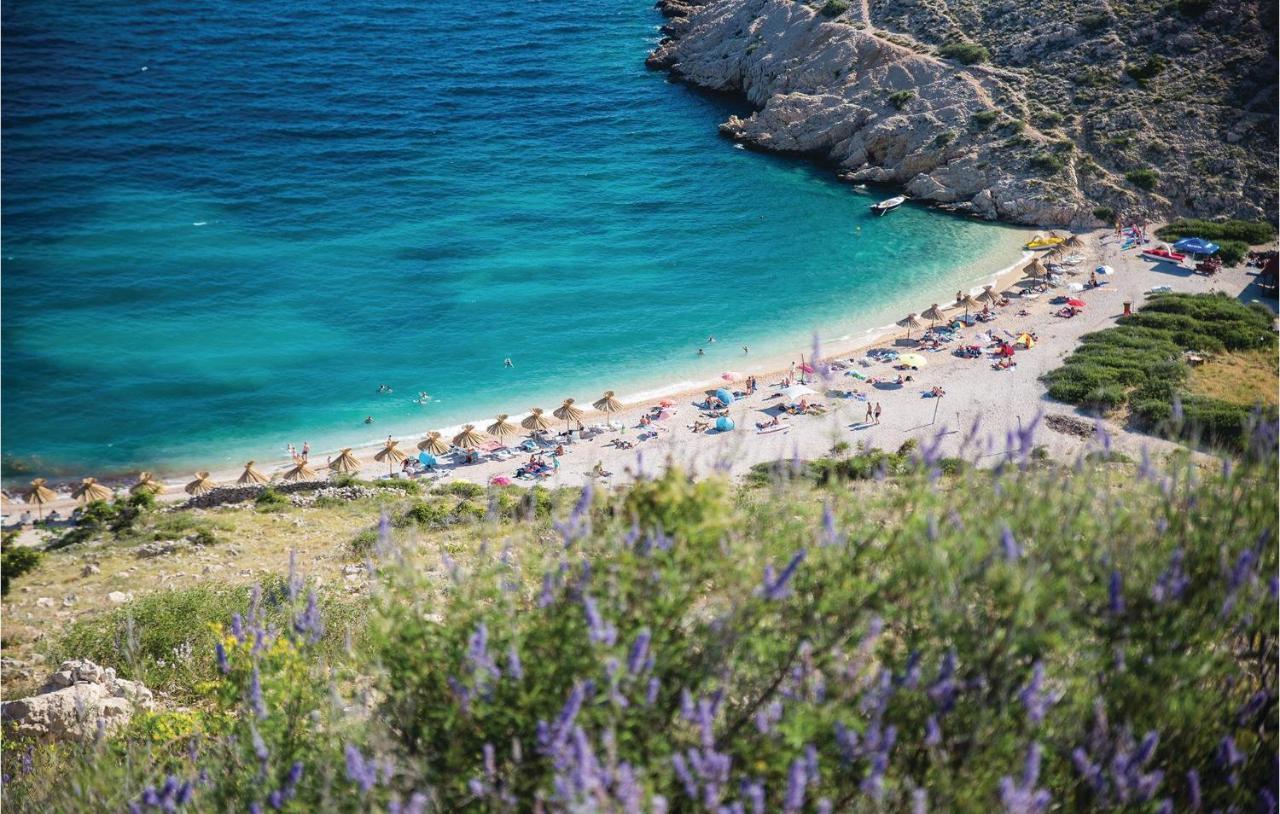 Nice Apartment In Stara Baska 1 With Wifi Extérieur photo